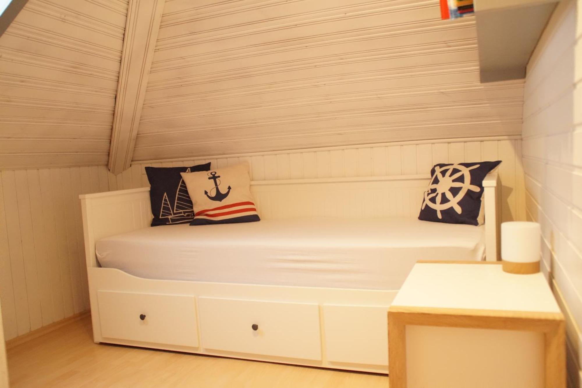 Robbe Apartment *